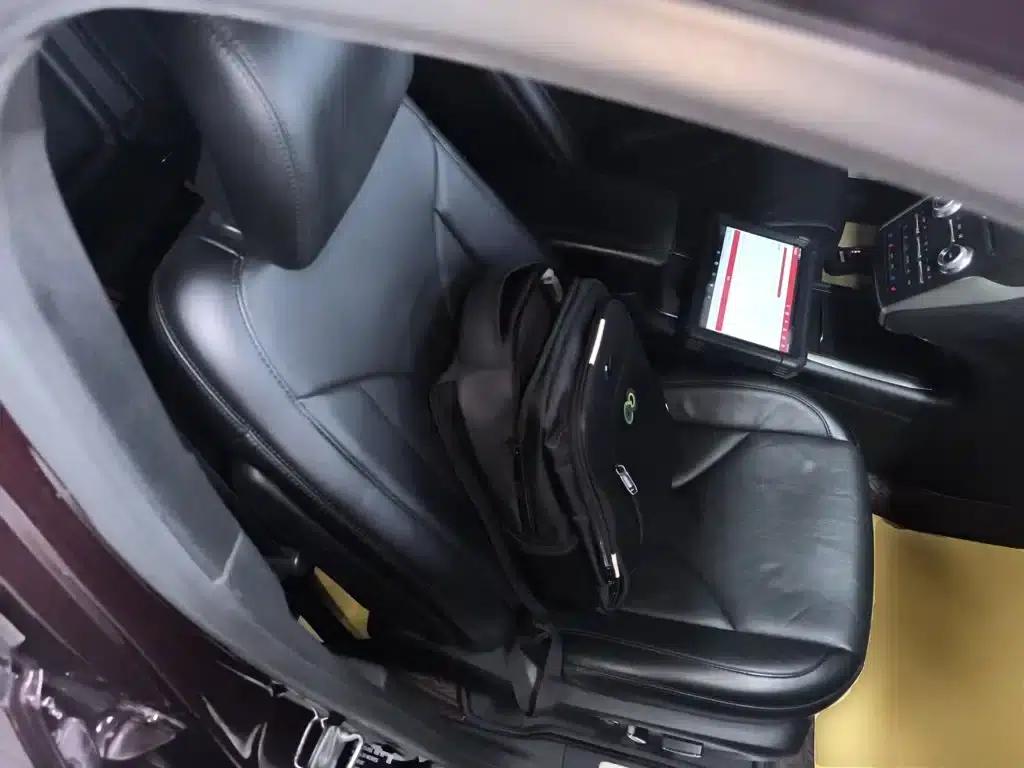 Lincoln MKC 2017 2.0T AWD Premium Edition — миниатюра 25