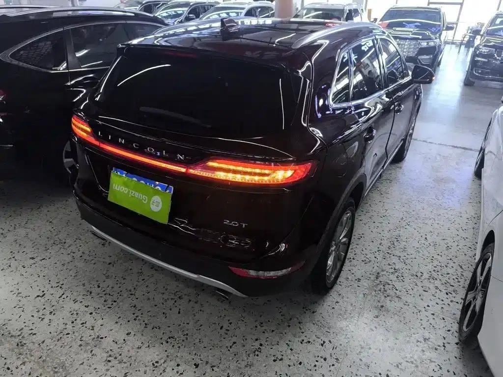 Lincoln MKC 2017 2.0T AWD Premium Edition — миниатюра 7