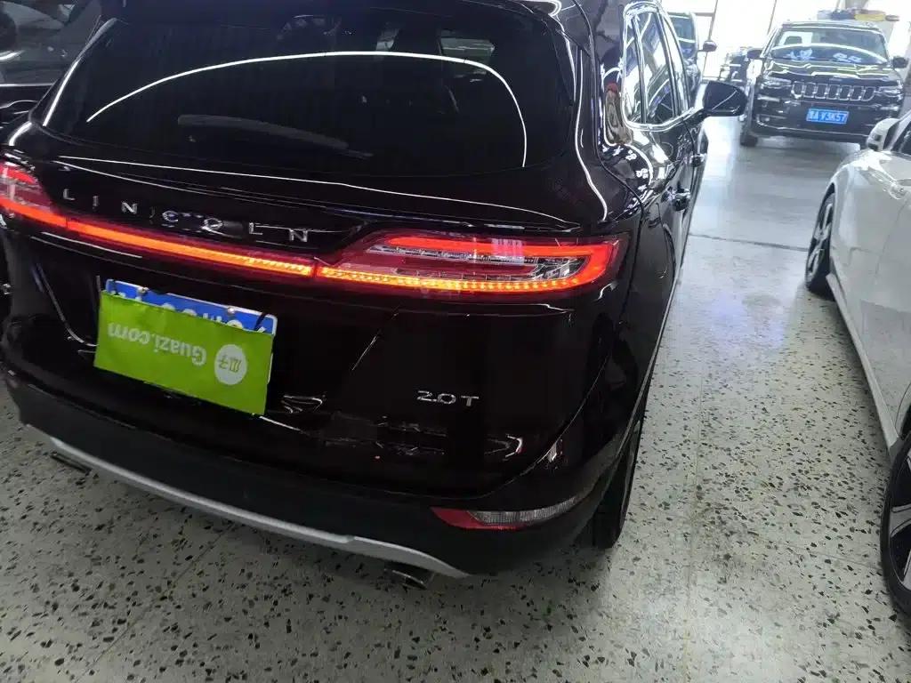 Lincoln MKC 2017 2.0T AWD Premium Edition — миниатюра 8