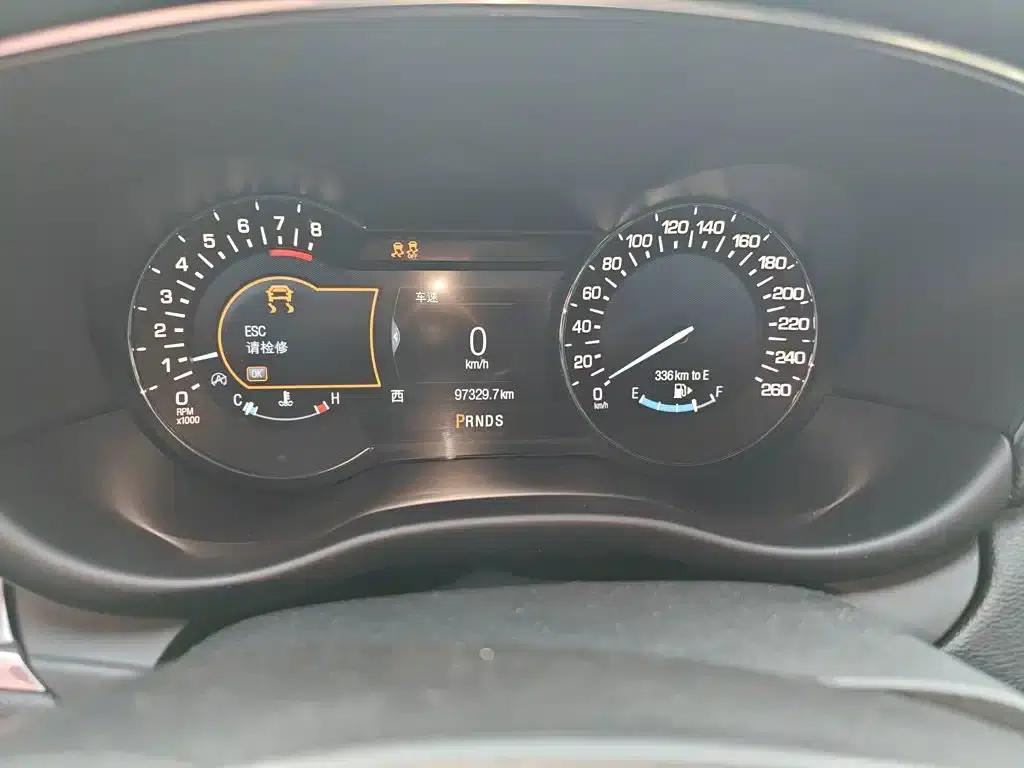 Lincoln MKC 2019 2.0T Two-Wheel Drive Premium Edition (China VI Emission Standard) — миниатюра 5