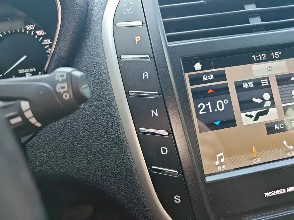 Lincoln MKC 2019 2.0T Two-Wheel Drive Premium Edition (China VI Emission Standard) — миниатюра 7