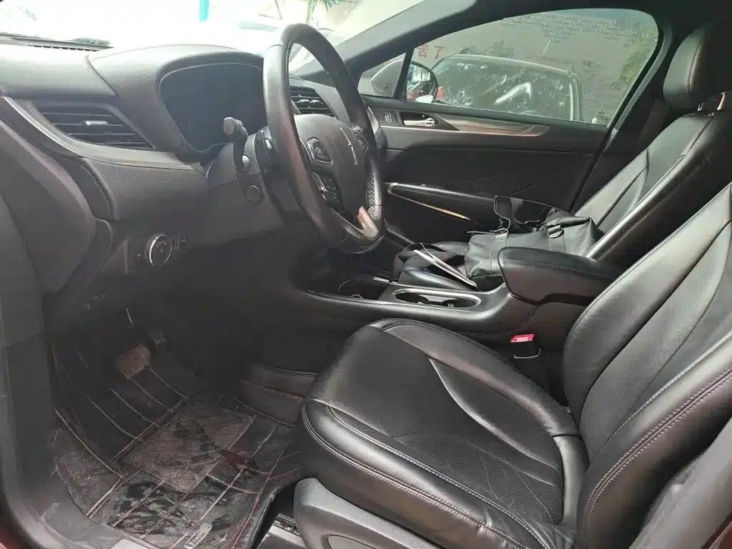 Lincoln MKC 2019 2.0T Two-Wheel Drive Premium Edition (China VI Emission Standard) — миниатюра 8