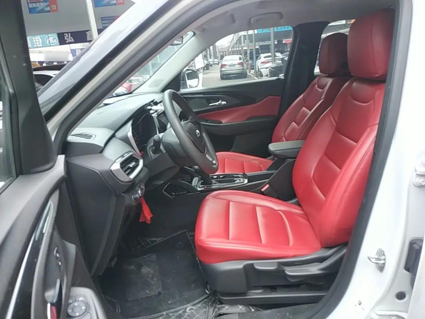 Chevrolet Trailblazer 2019 435T Redline CVT Two-Wheel-Drive Sharp Edition China VI Standard — миниатюра 17