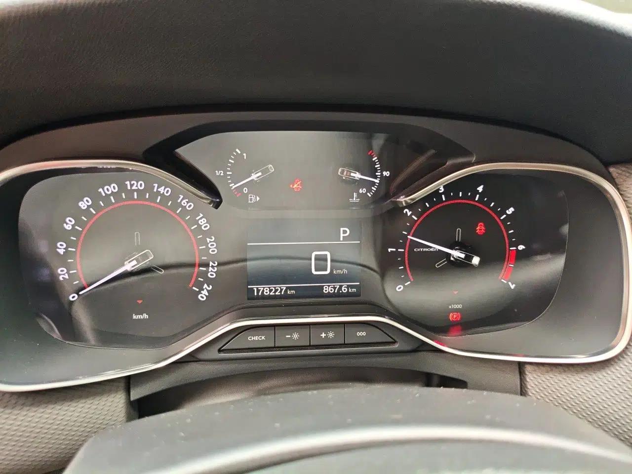 Citroen C6 Citroën C6 2020, 400THP Government & Corporate Edition, five-seater — миниатюра 11