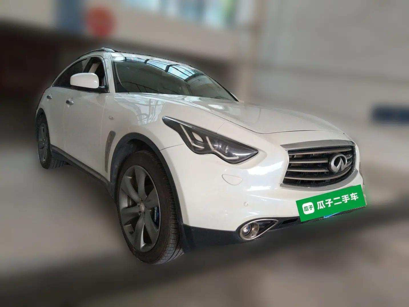 Infiniti QX70 2013 3.7L Supreme Edition — миниатюра 3