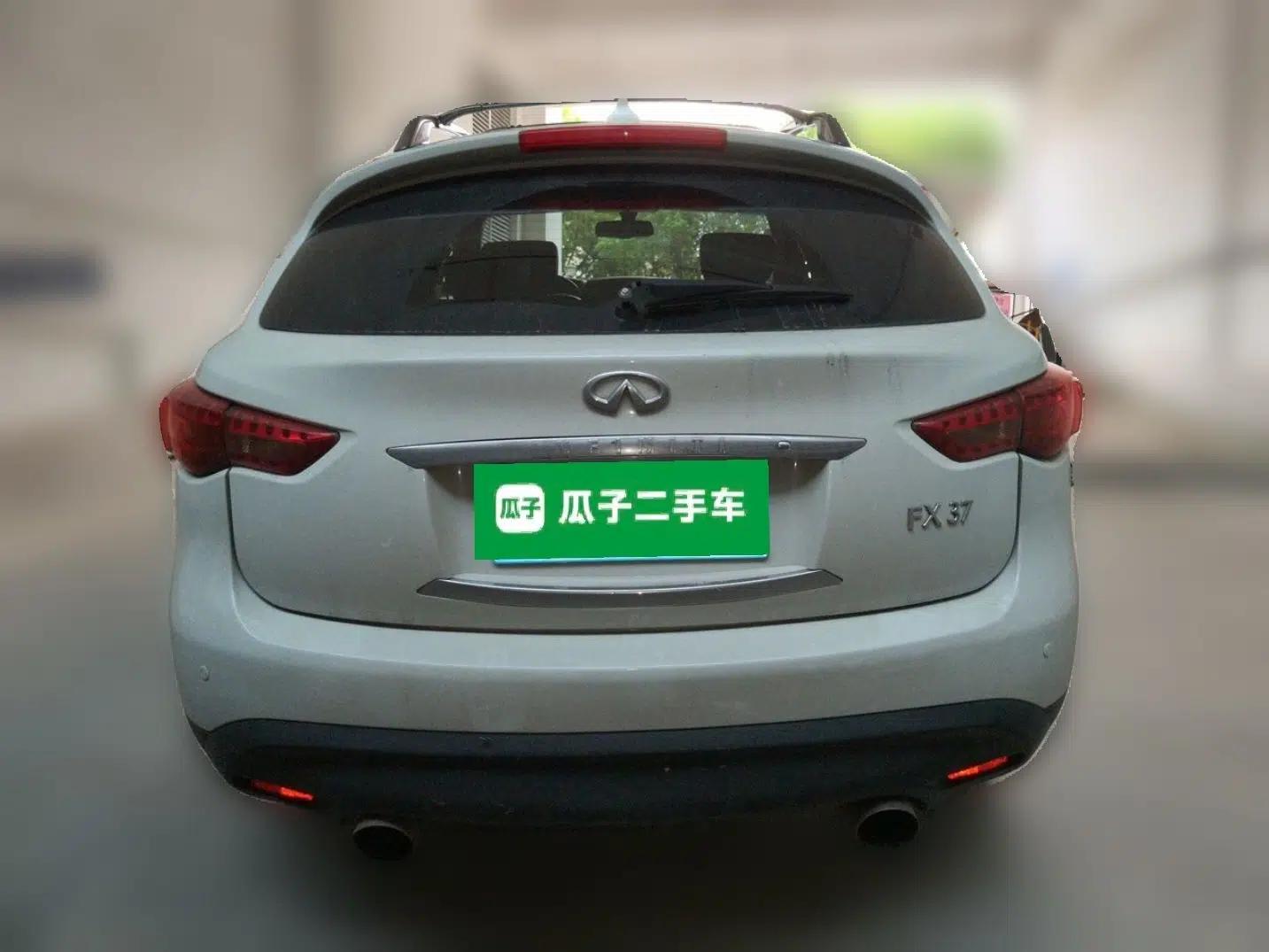 Infiniti QX70 2013 3.7L Supreme Edition — миниатюра 5