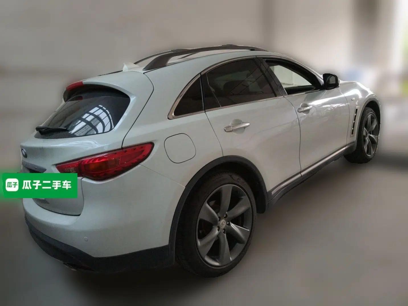 Infiniti QX70 2013 3.7L Supreme Edition — миниатюра 6