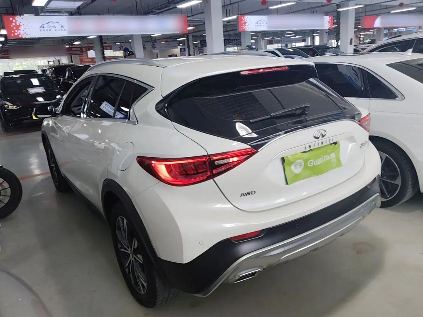 Infiniti QX30 2017 2.0T Four-Wheel Drive Fashion Edition — миниатюра 4