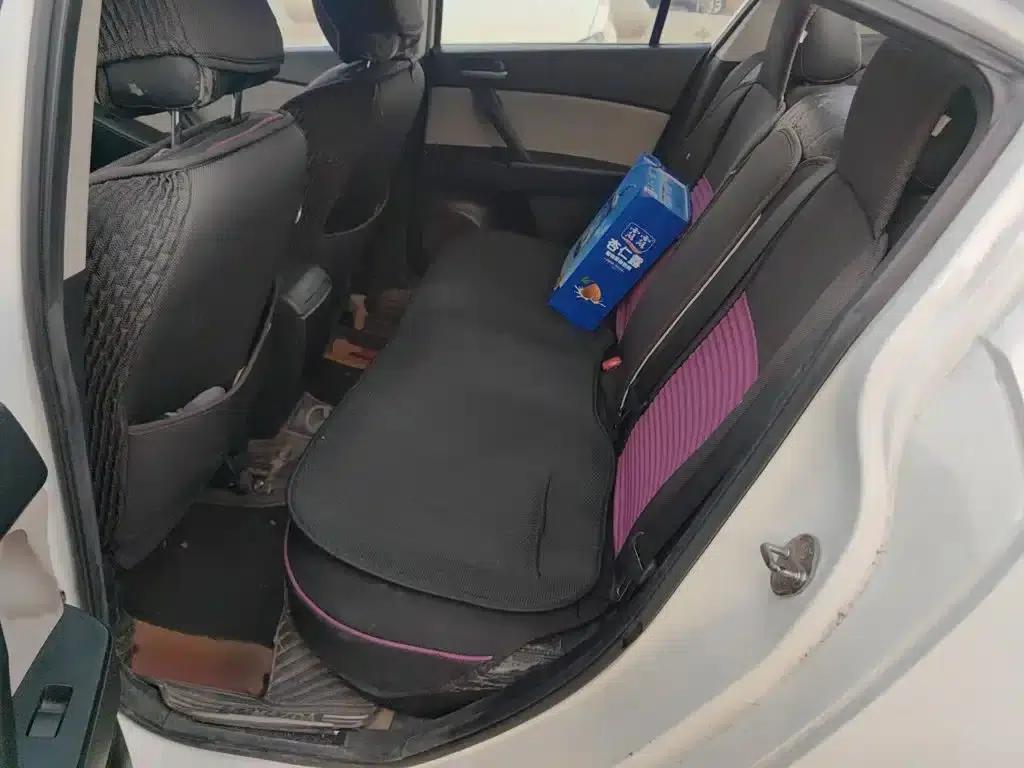 Mazda 3 Axela 2015 Sedan 1.6L Manual Comfort — миниатюра 15