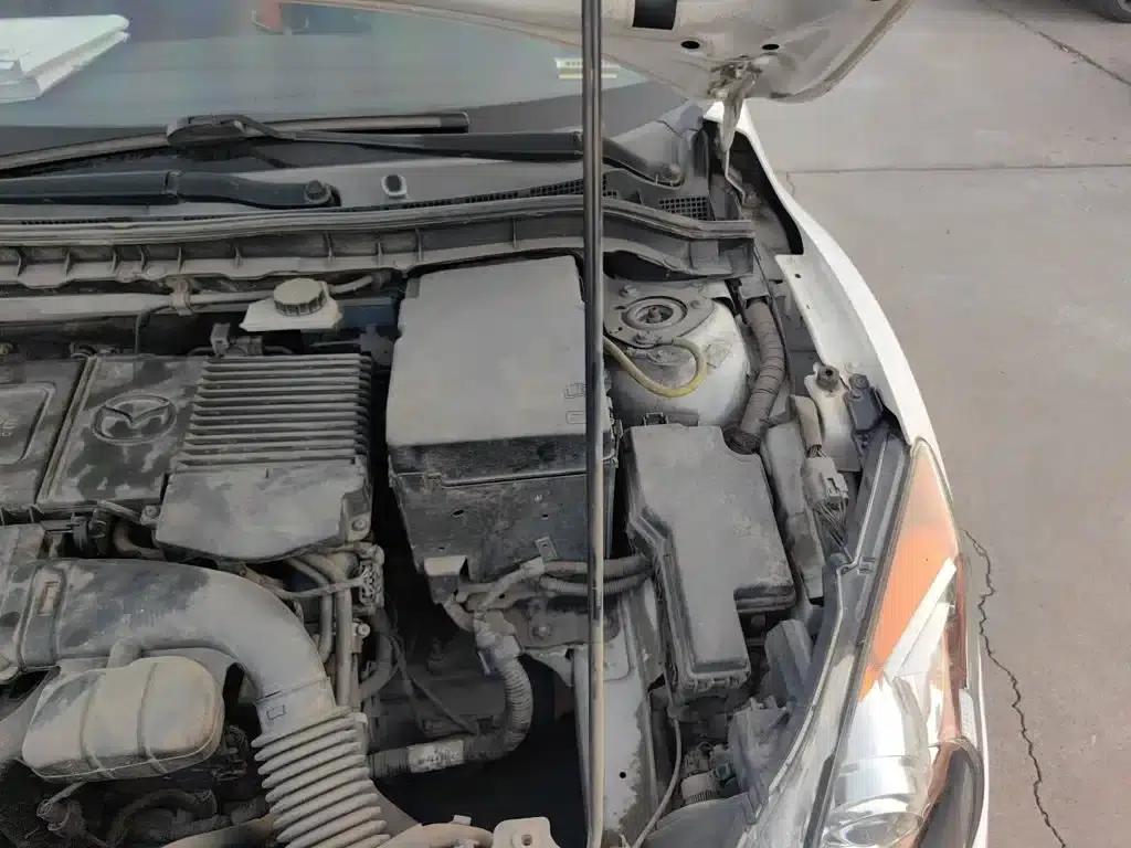 Mazda 3 Axela 2015 Sedan 1.6L Manual Comfort — миниатюра 22