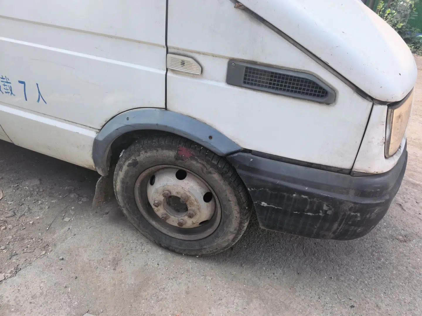 Iveco Daily 2012 Iveco 2.8 manual diesel (7-seater) — миниатюра 8