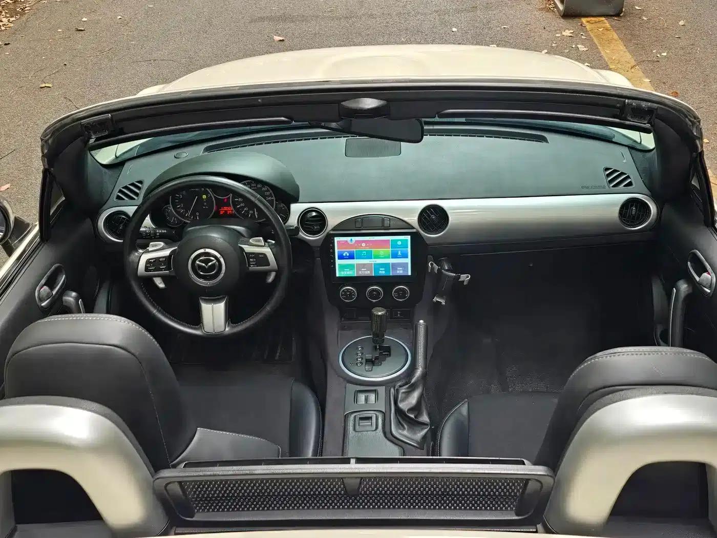 Mazda MX-5 2009 2.0 — миниатюра 8