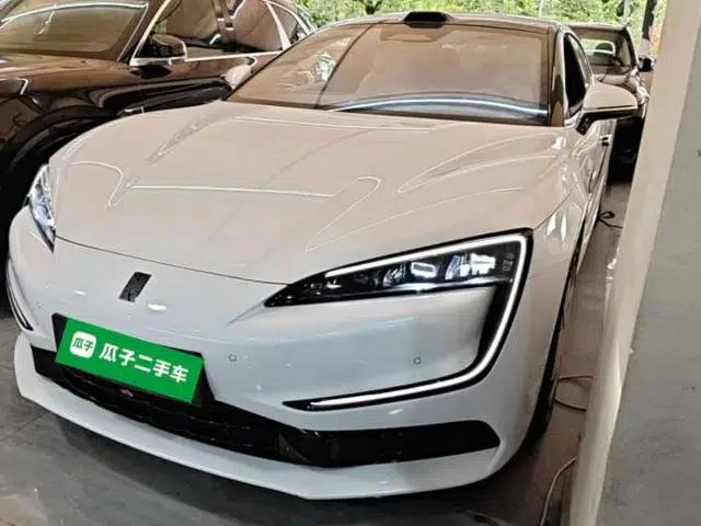 Yangwang U7 2025 PHEV Five-Seat Luxury Edition