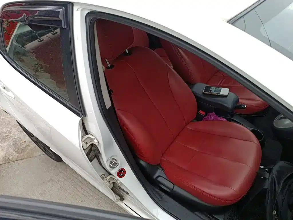 Mazda2 2012 Hatchback Dynamic 1.5L Automatic Value Edition — миниатюра 25