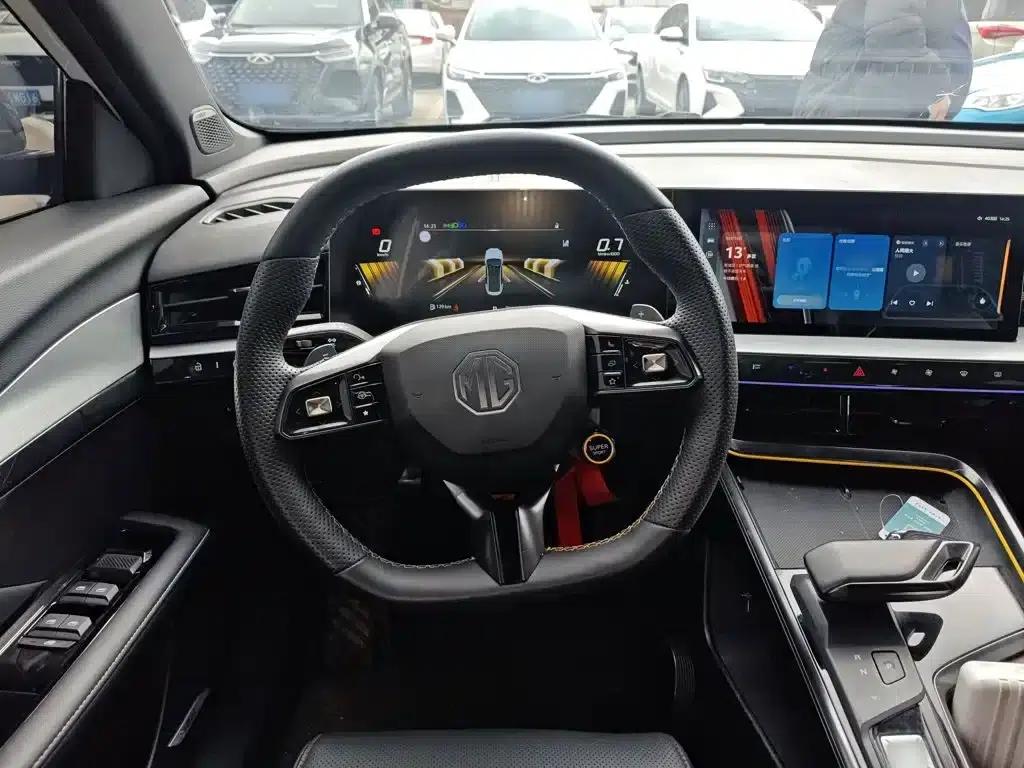 MG5 Scorpio 2022 1.5T Trophy Sport Luxury Edition — миниатюра 11