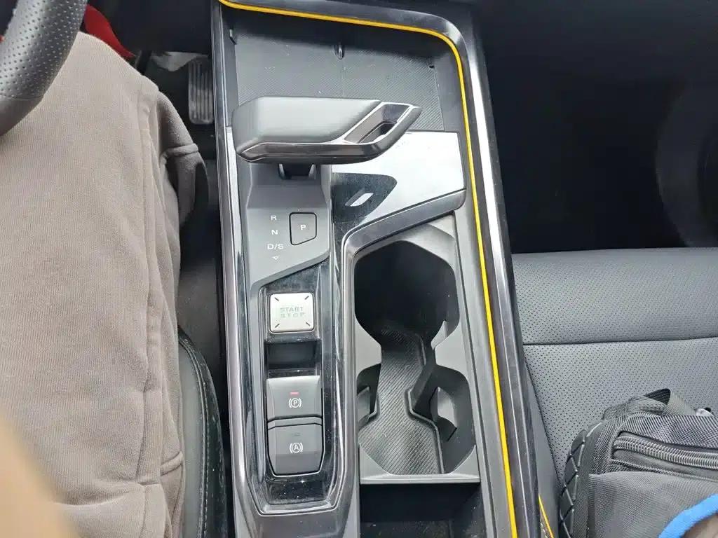 MG5 Scorpio 2022 1.5T Trophy Sport Luxury Edition — миниатюра 14