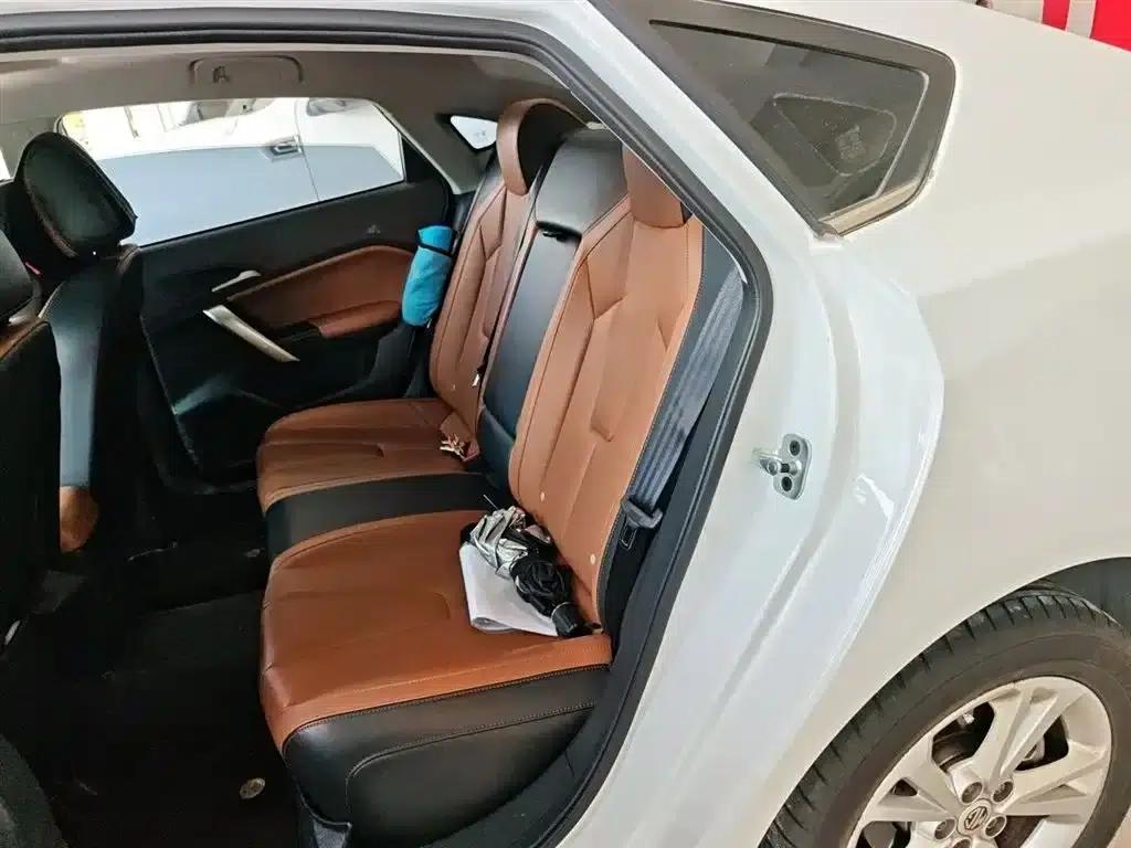 2016 Ford GT 1.4TGI Manual New Year Edition — миниатюра 18