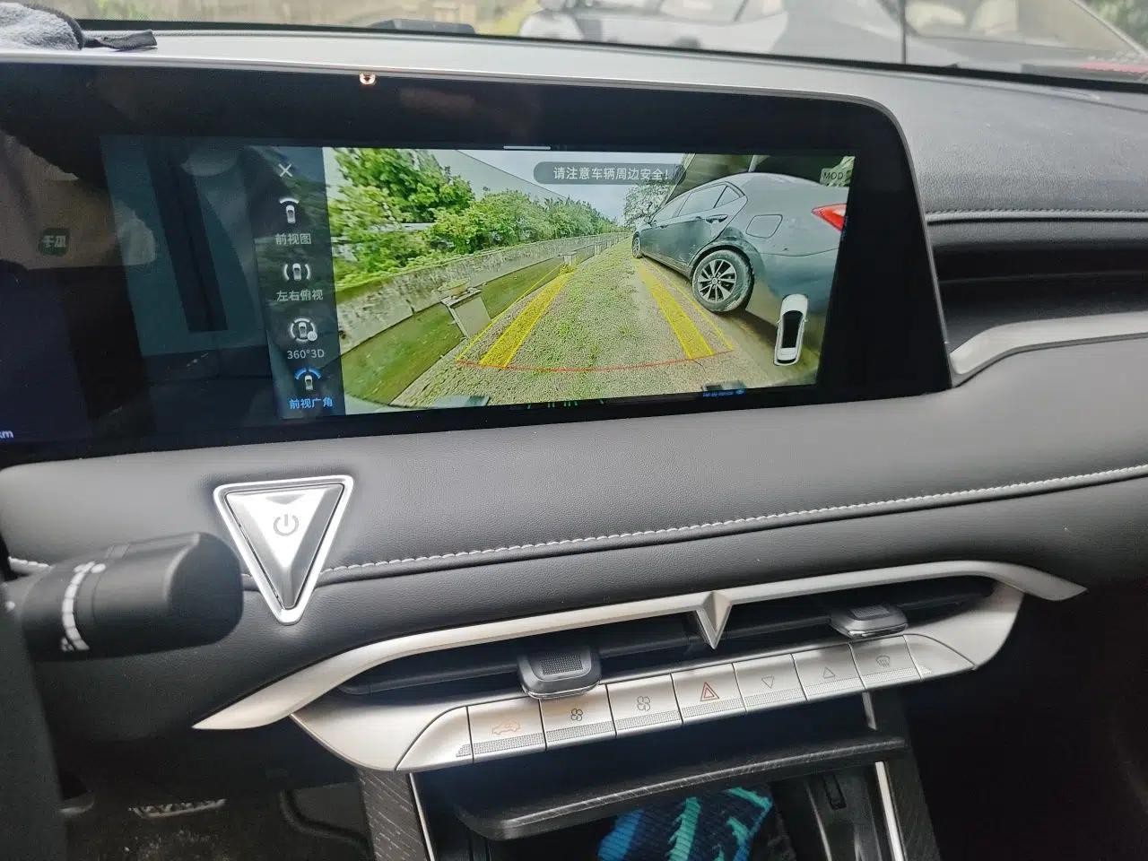 Venucia V 2026 Model 260T Idol Edition Pro — миниатюра 13