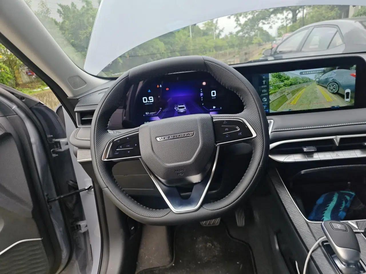 Venucia V 2026 Model 260T Idol Edition Pro — миниатюра 10