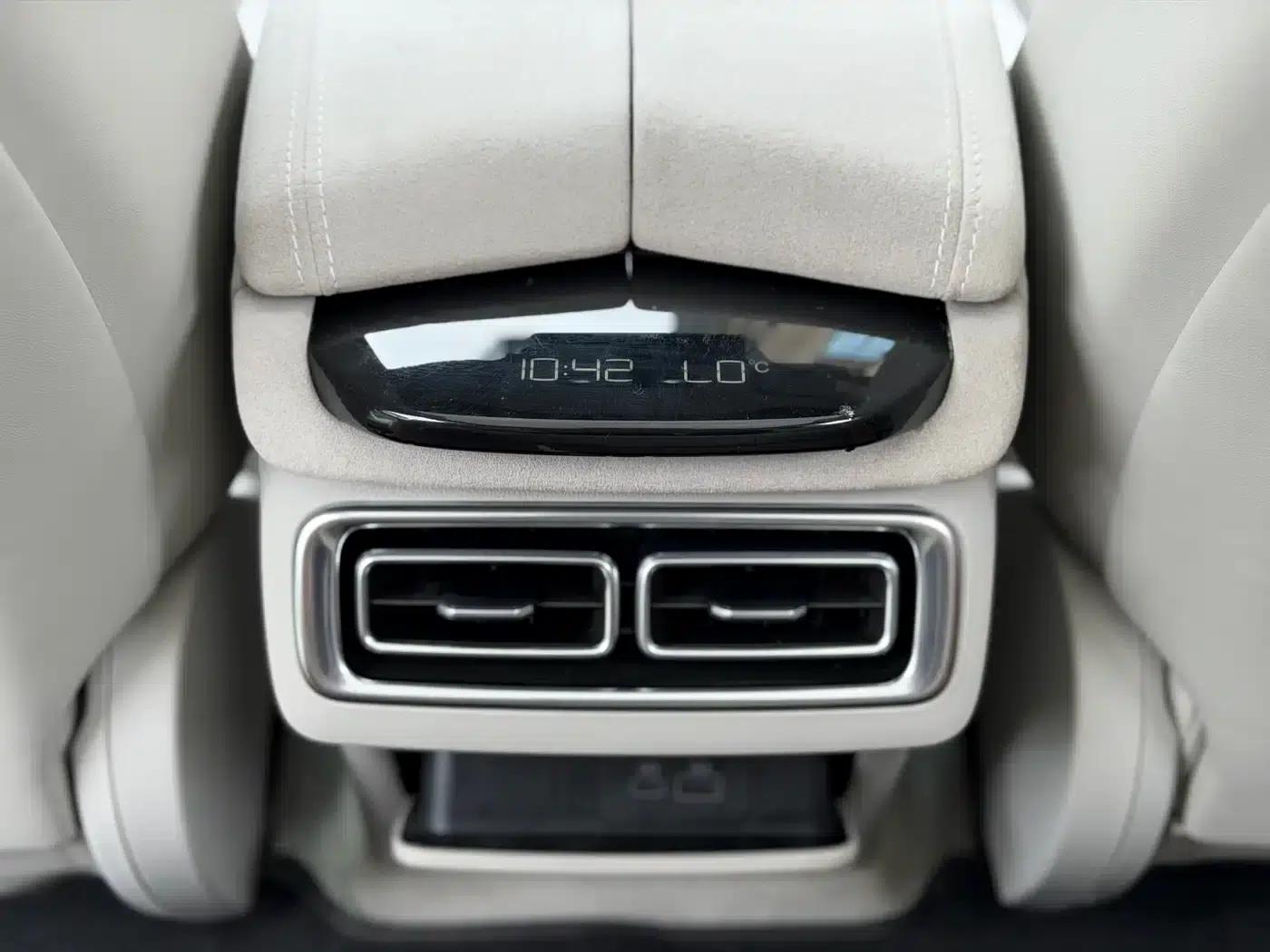 Nezha S 2022 Range Extended Version 1160km Rear-Wheel Drive Large Version — миниатюра 14