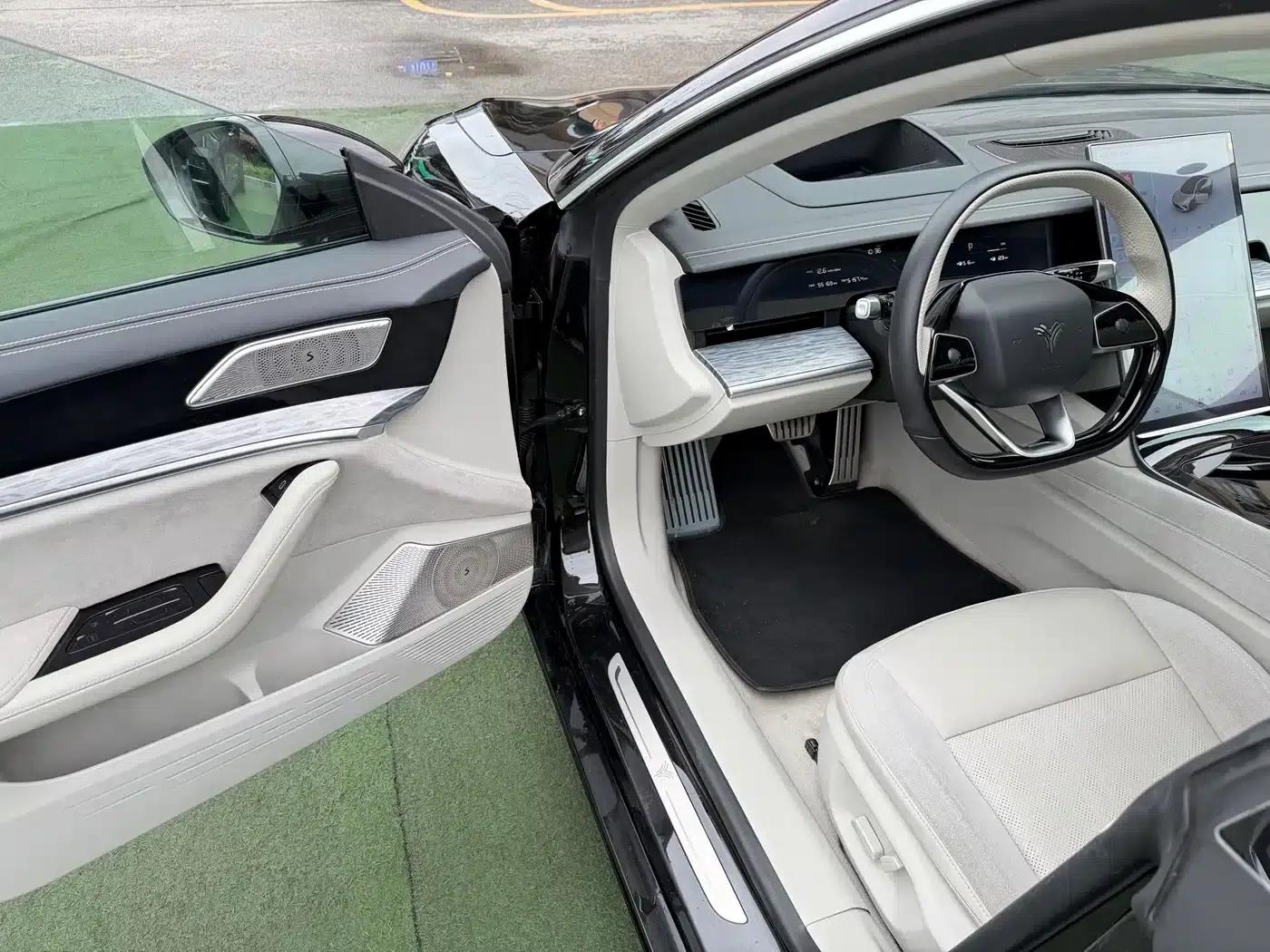 Nezha S 2022 Range Extended Version 1160km Rear-Wheel Drive Large Version — миниатюра 4
