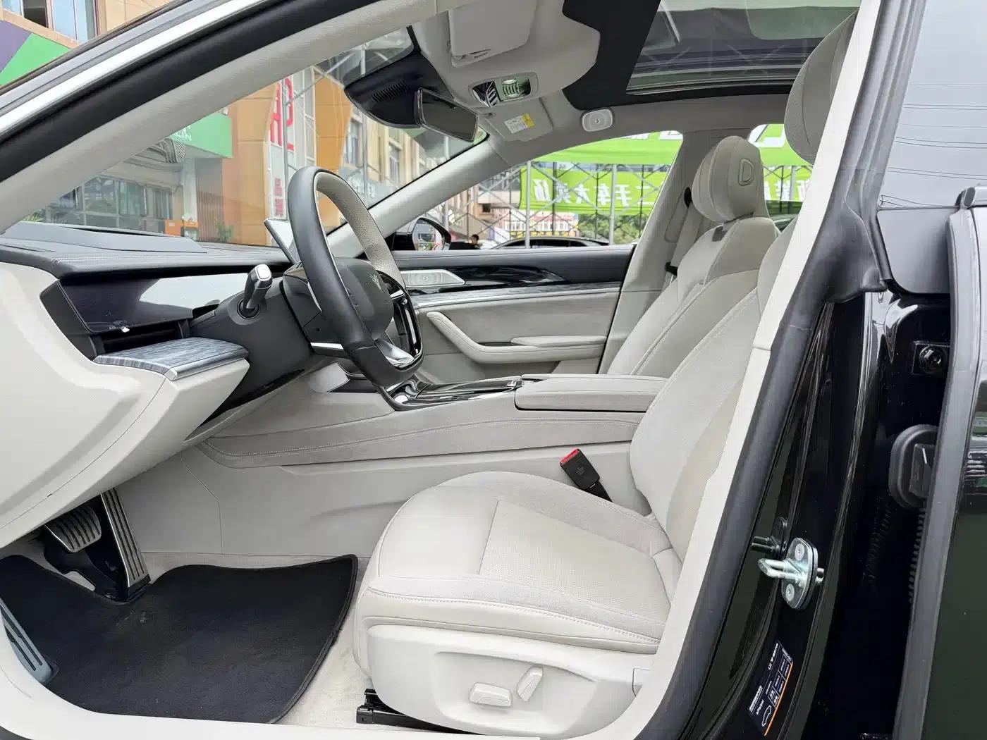 Nezha S 2022 Range Extended Version 1160km Rear-Wheel Drive Large Version — миниатюра 5