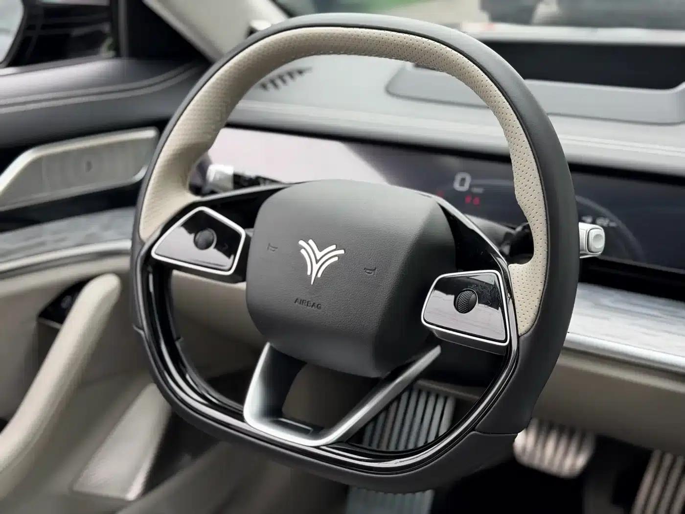 Nezha S 2022 Range Extended Version 1160km Rear-Wheel Drive Large Version — миниатюра 9