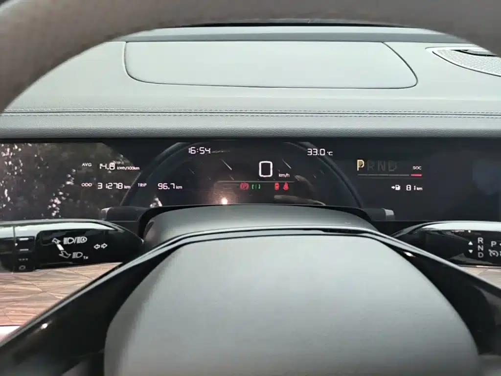 Nezha S 2024 Pure Electric 520km Rear-Wheel Drive Lite Edition — миниатюра 12