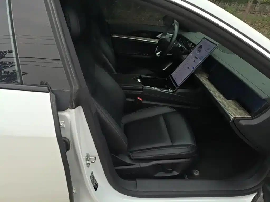 Nezha S 2024 Pure Electric 520km Rear-Wheel Drive Lite Edition — миниатюра 25