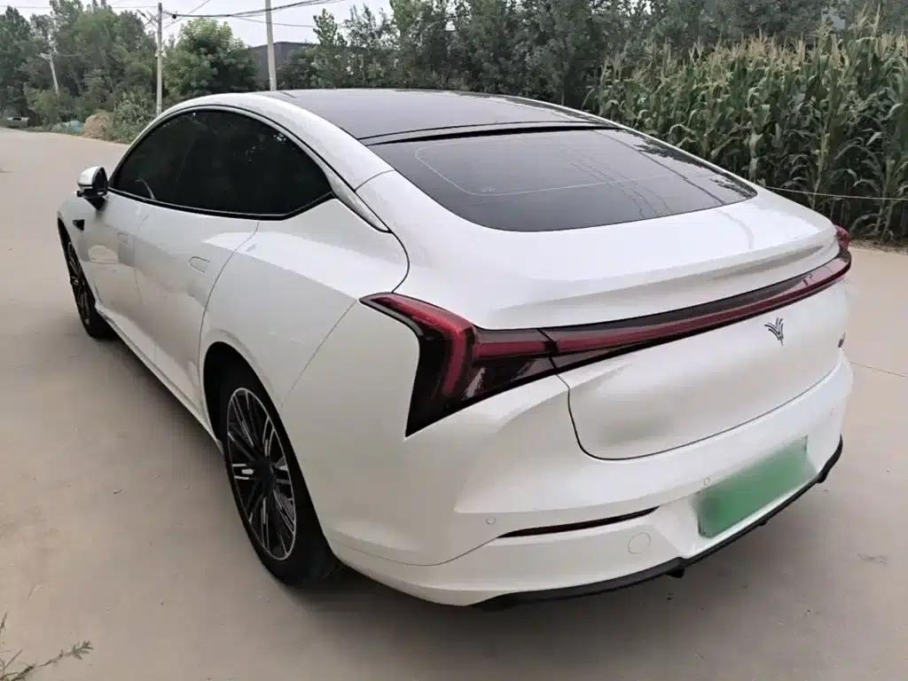 Nezha S 2024 Pure Electric 520km Rear-Wheel Drive Lite Edition — миниатюра 5