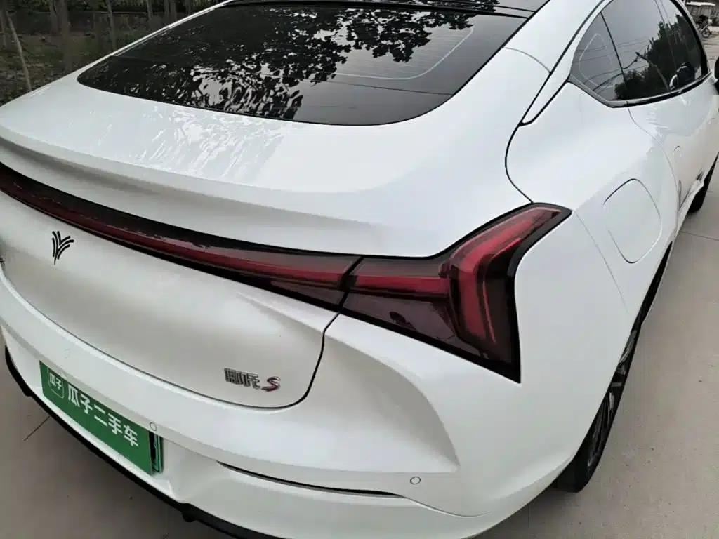 Nezha S 2024 Pure Electric 520km Rear-Wheel Drive Lite Edition — миниатюра 8
