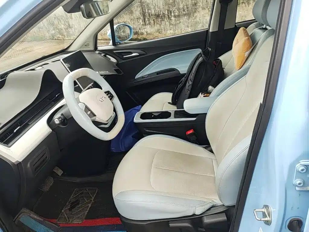Nezha AYA 2023 Facelift 401 Lite — миниатюра 11