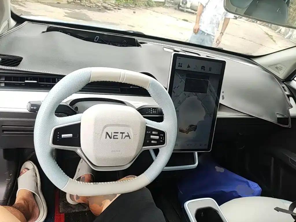 Nezha AYA 2023 Facelift 401 Lite — миниатюра 6