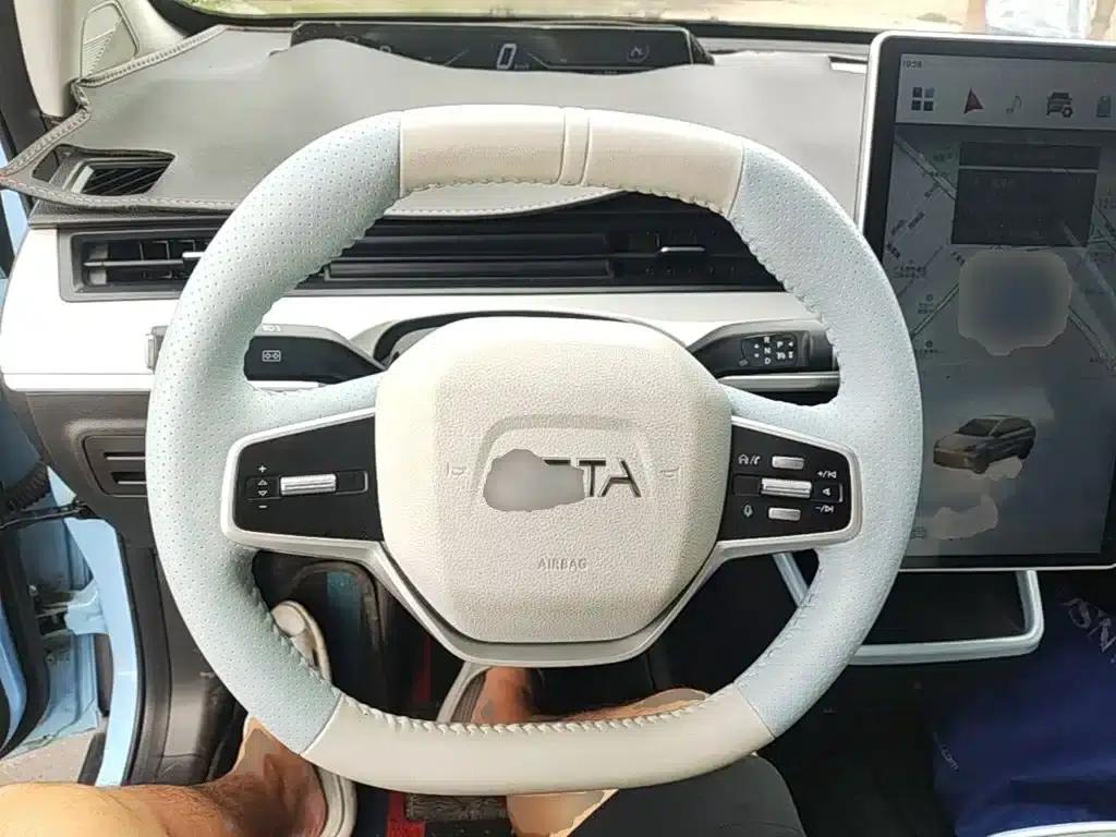 Nezha AYA 2023 Facelift 401 Lite — миниатюра 7