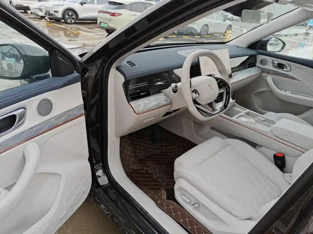 Nezha L 2024 Range Extended 310km Flash Charge Edition — миниатюра 16