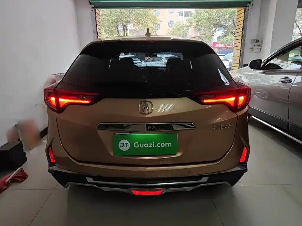 Acura CDX 2016 1.5T 2WD Premium Edition — миниатюра 4