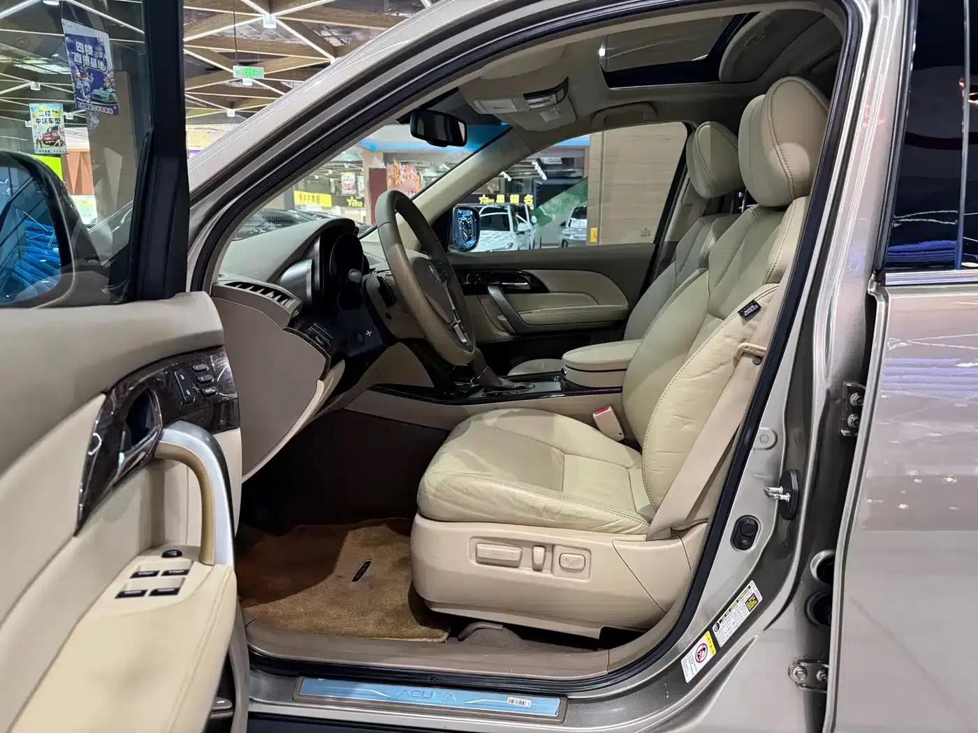 Acura MDX 2011 3.7 Comfort Sport Edition — миниатюра 6
