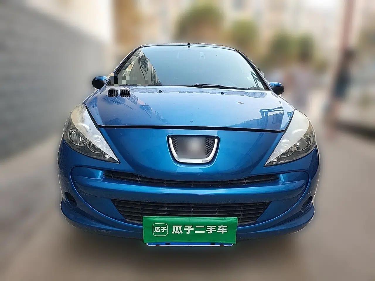 Peugeot 207 2011 Hatchback 1.4L Manual Yule Edition — миниатюра 2