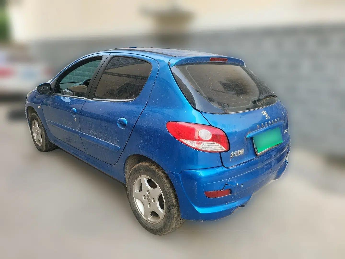 Peugeot 207 2011 Hatchback 1.4L Manual Yule Edition — миниатюра 4