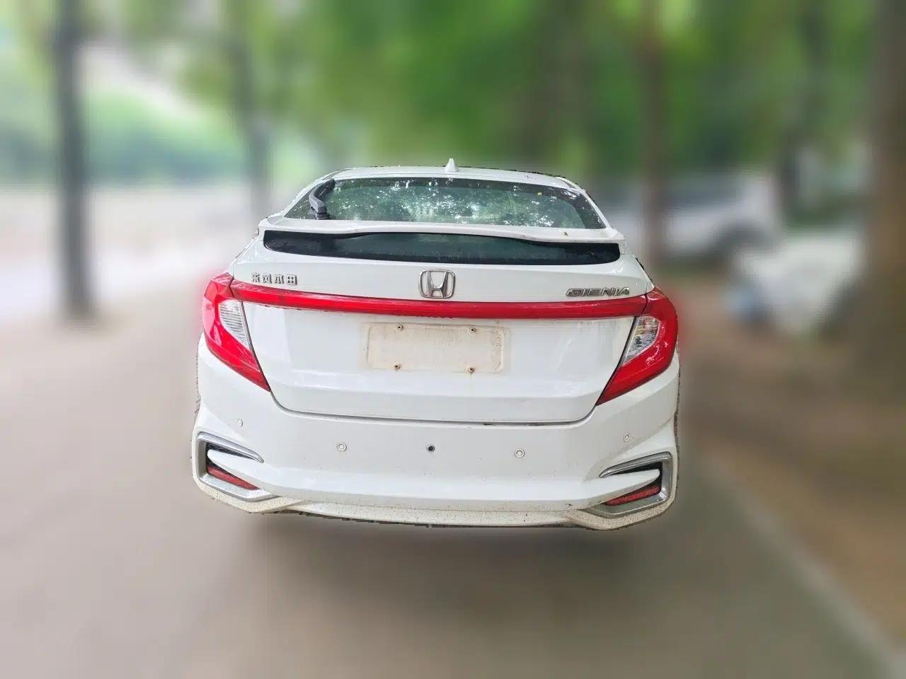 Honda Gienia 2017 1.5L CVT Classic Edition — миниатюра 5