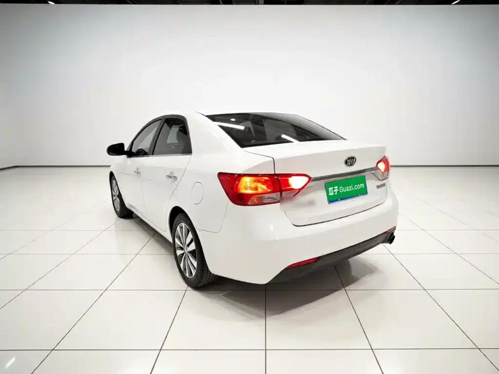 2014 Forte 1.6L AT GLS — миниатюра 23