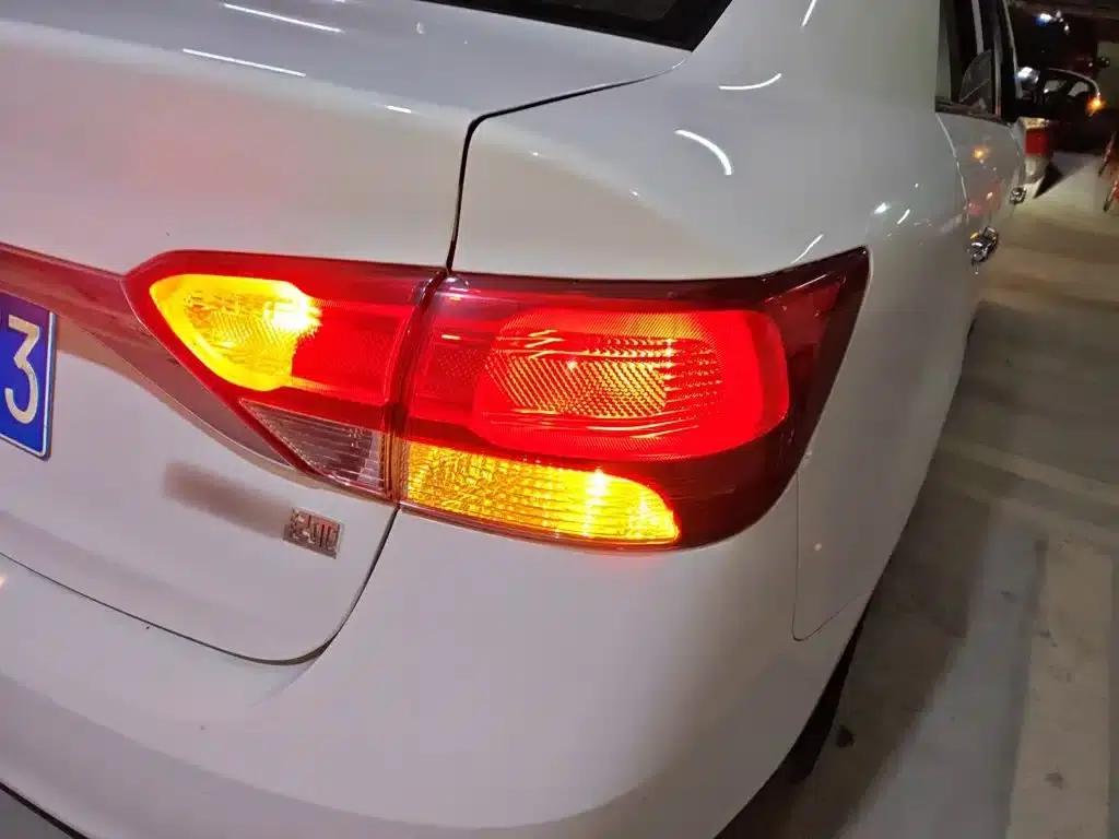 2014 Forte 1.6L AT GLS — миниатюра 24