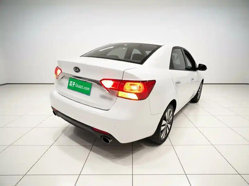 2014 Forte 1.6L AT GLS — миниатюра 5