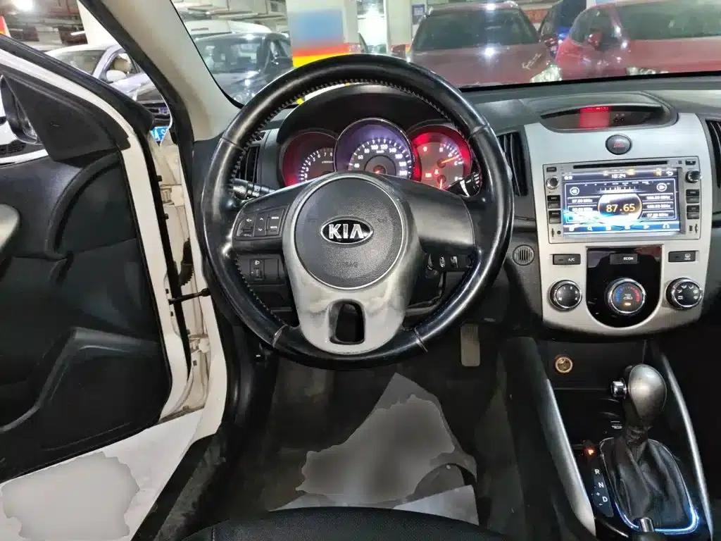 2014 Forte 1.6L AT GLS — миниатюра 7
