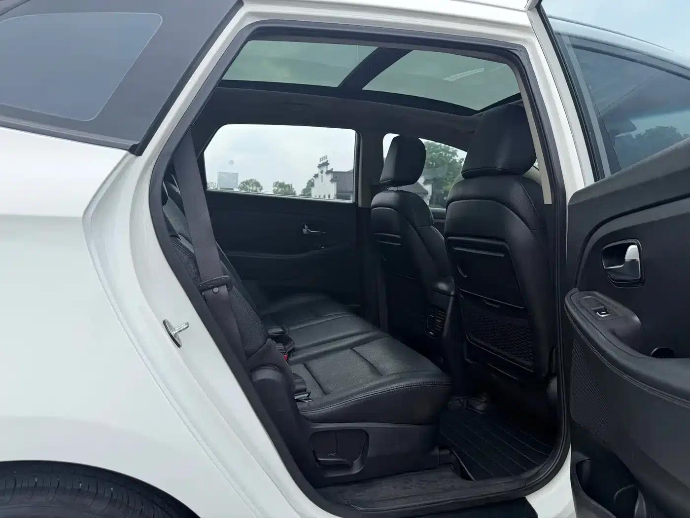 Carens 2013 2.0L 7-seater Automatic Standard Edition (National IV Emission Standard) — миниатюра 11