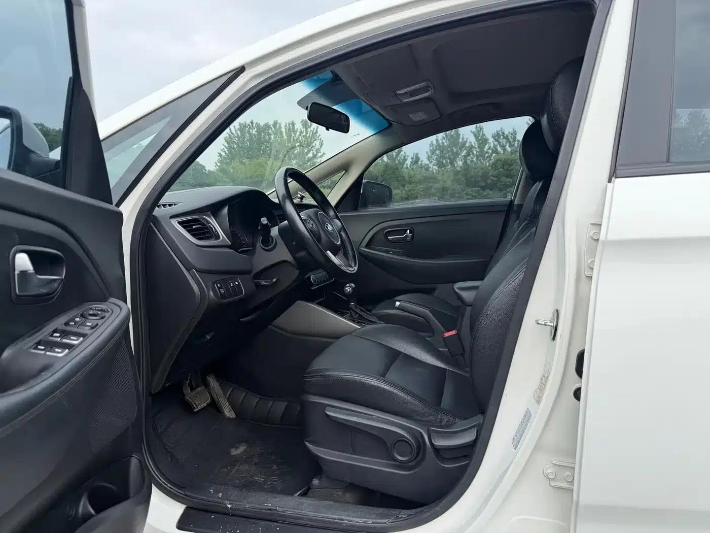Carens 2013 2.0L 7-seater Automatic Standard Edition (National IV Emission Standard) — миниатюра 8