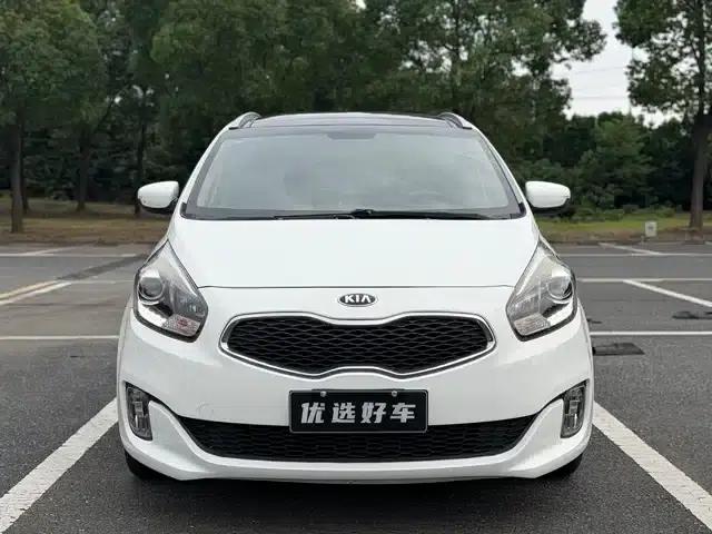 Carens 2013 2.0L 7-seater Automatic Standard Edition (National IV Emission Standard)