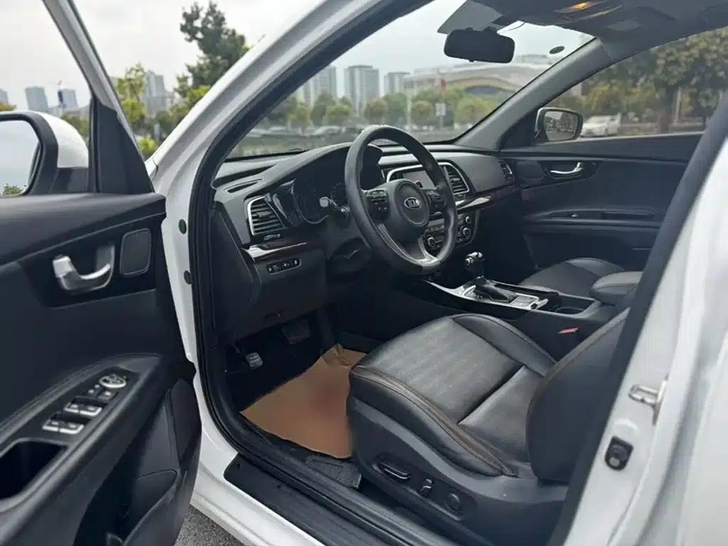 K5 2017 1.8L Automatic GLS — миниатюра 14