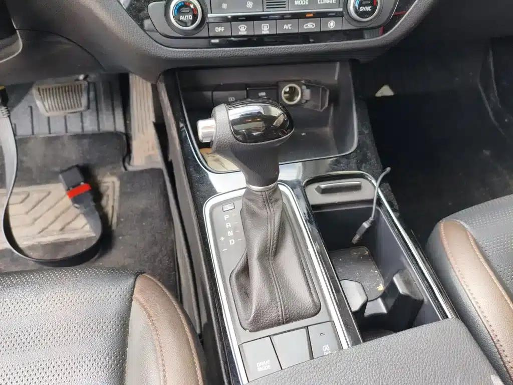 K5 2017 1.8L Automatic GLS — миниатюра 6
