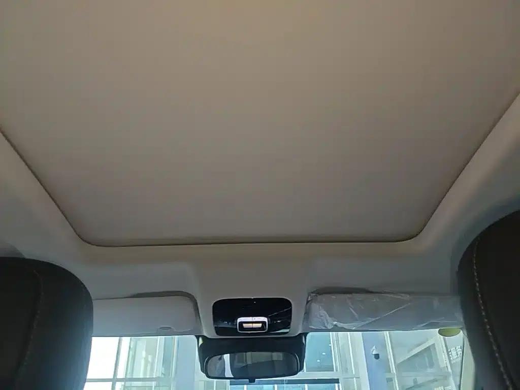 Chery Tiggo 7 C-DM 2025 1.5T 120KM Royal — миниатюра 18